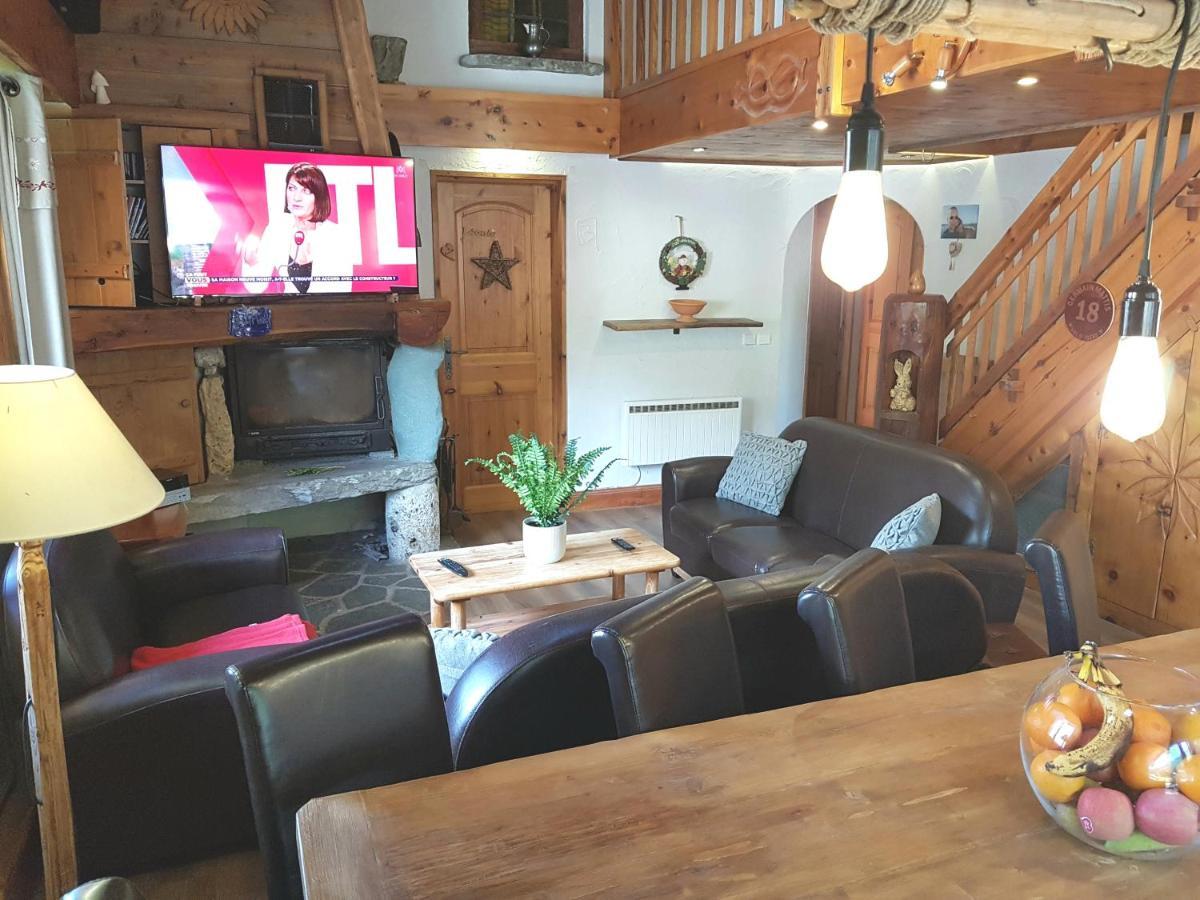 Chalet L'Avalin วาลดีแซร์ ภายนอก รูปภาพ