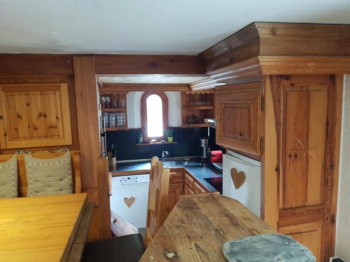 Chalet L'Avalin วาลดีแซร์ ภายนอก รูปภาพ