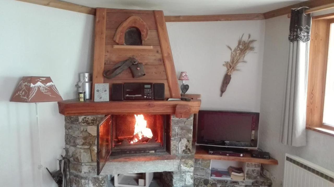 Chalet L'Avalin วาลดีแซร์ ภายนอก รูปภาพ