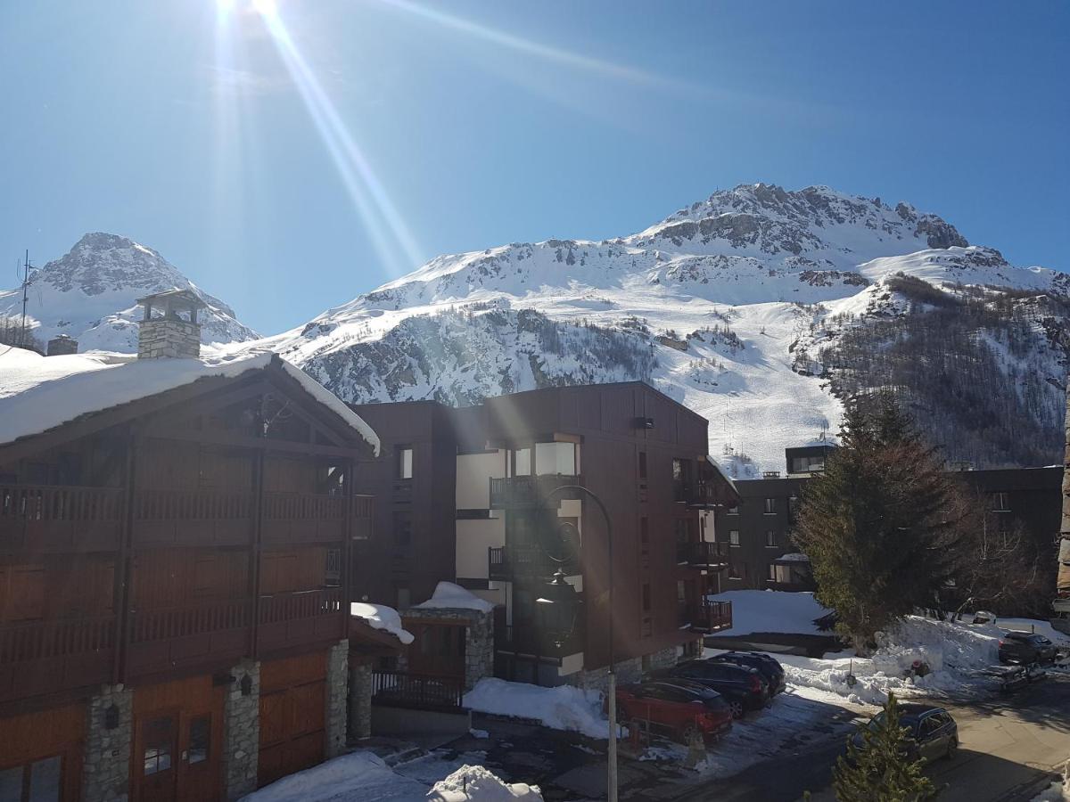 Chalet L'Avalin วาลดีแซร์ ภายนอก รูปภาพ