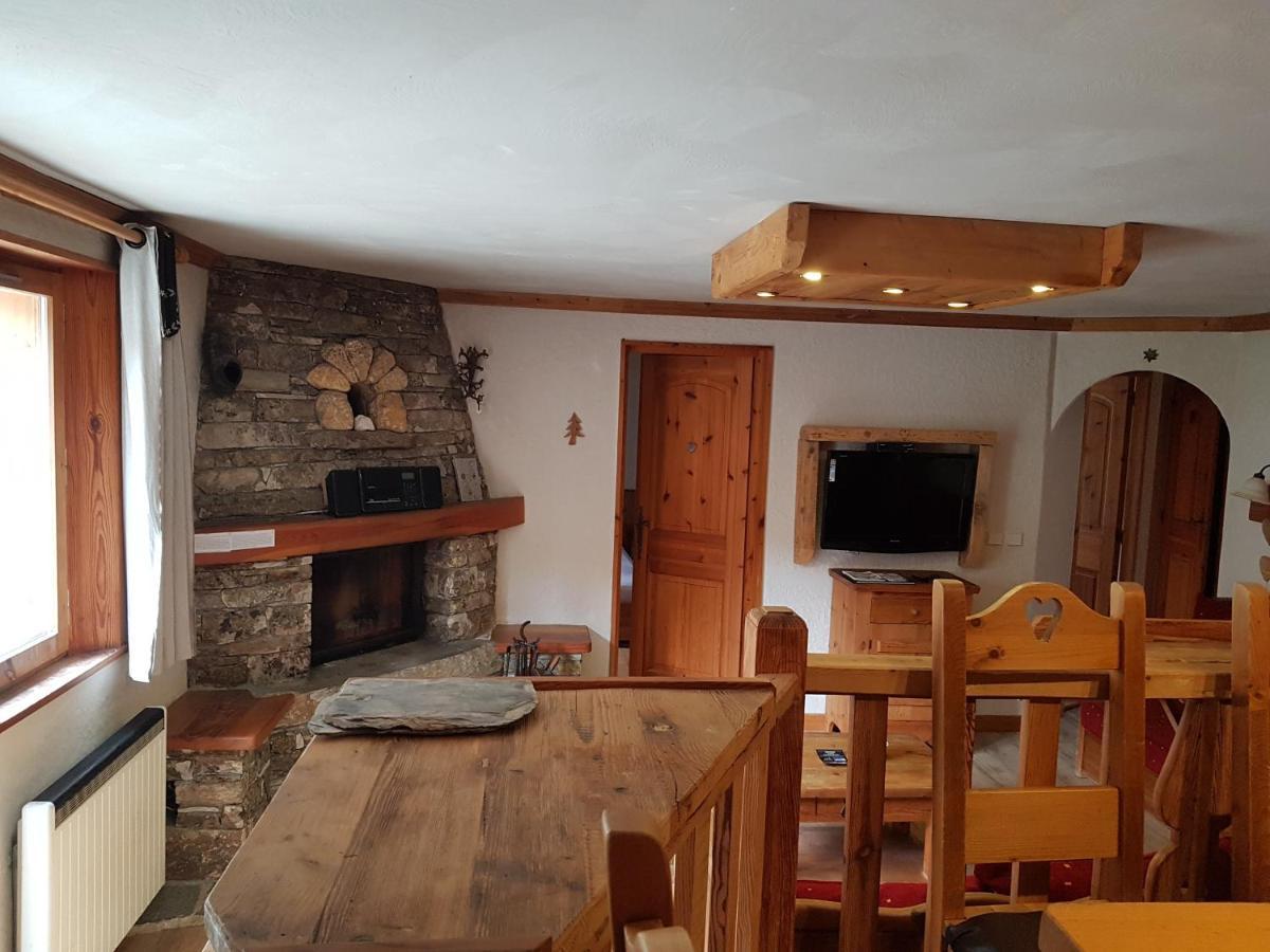 Chalet L'Avalin วาลดีแซร์ ภายนอก รูปภาพ