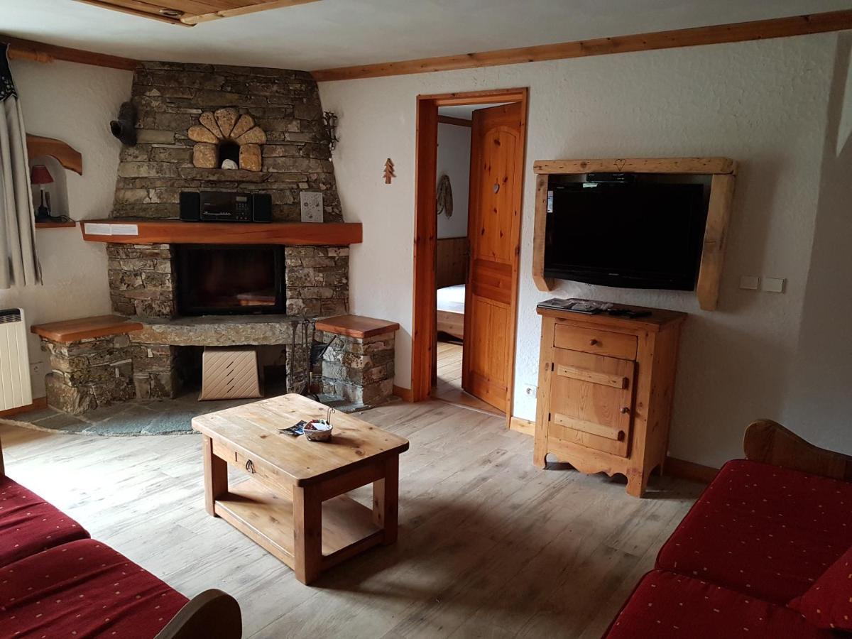 Chalet L'Avalin วาลดีแซร์ ภายนอก รูปภาพ