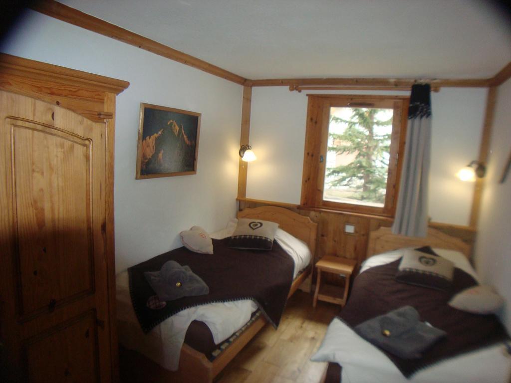 Chalet L'Avalin วาลดีแซร์ ภายนอก รูปภาพ