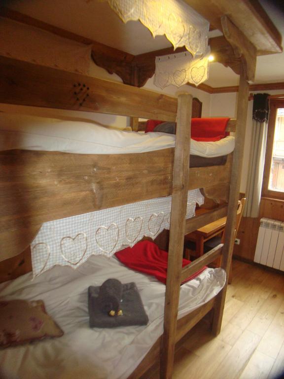 Chalet L'Avalin วาลดีแซร์ ภายนอก รูปภาพ
