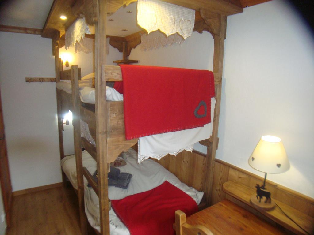 Chalet L'Avalin วาลดีแซร์ ภายนอก รูปภาพ