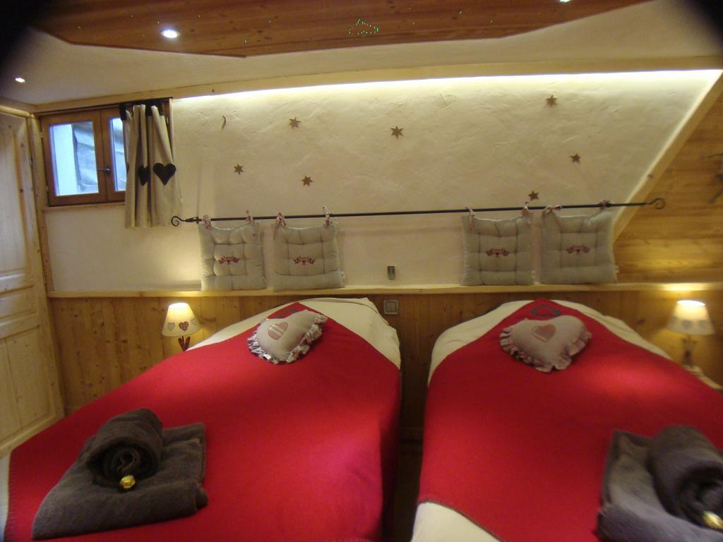 Chalet L'Avalin วาลดีแซร์ ภายนอก รูปภาพ